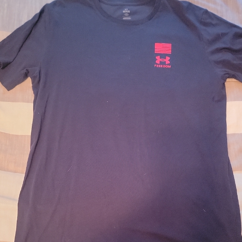 Under Armour Men's Dark Blue Tee with Red Logo